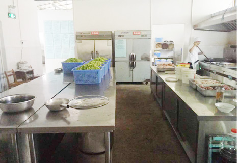青白江人和学校食堂蜜桃AV在线免费设备现场使用图片
