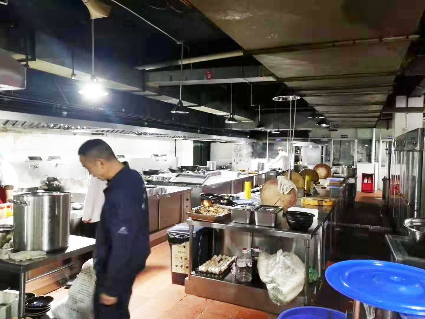 学校蜜桃AV在线免费设备