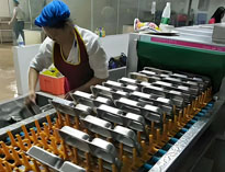 成都学校食堂蜜桃AV在线免费设备厂推荐大型餐具清洗烘干流水线